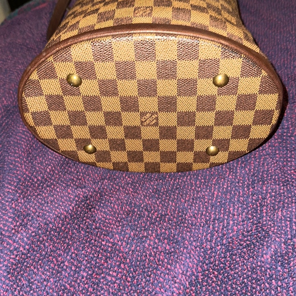 Louis Vuitton Damier Ebene Marais Bucket Bag (EUC) - Picture 8 of 15